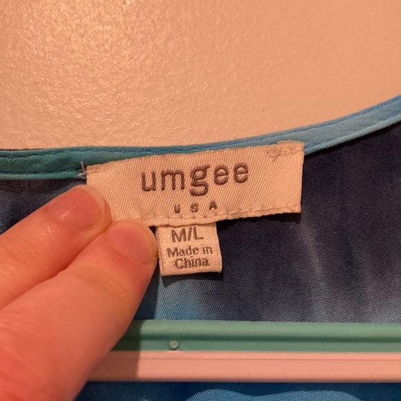 Umgee Lightweight Ombre Kimono - Picture 7 of 8